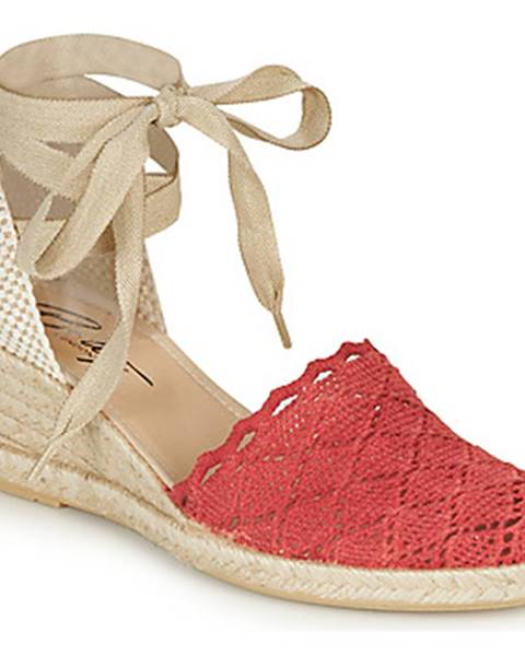Červené sandále Betty London